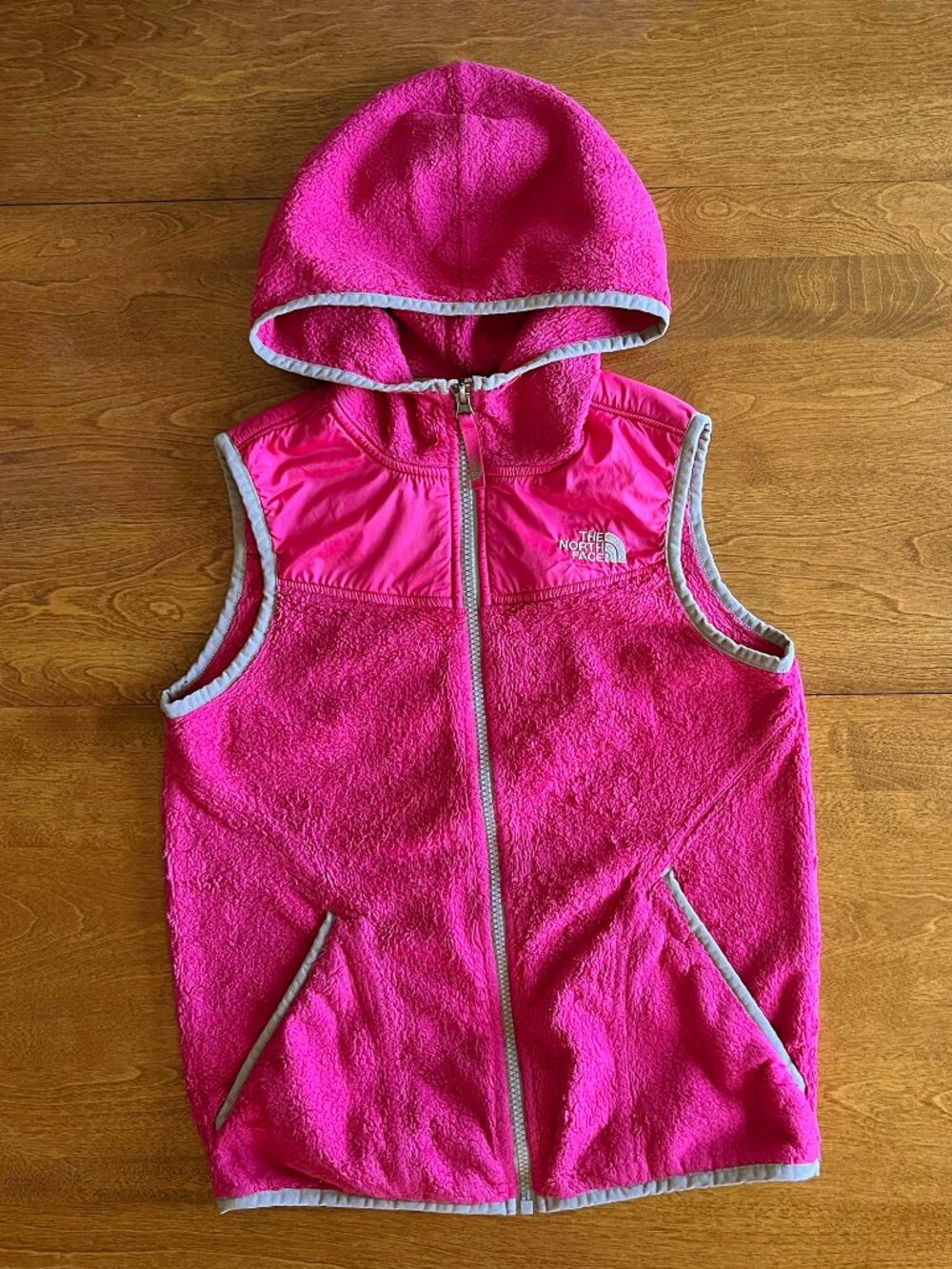 The North Face magenta fleece vest M 10/12